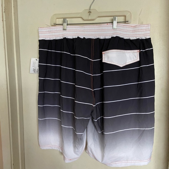 San Francisco Giants swim trunks. - Picture 2 of 5